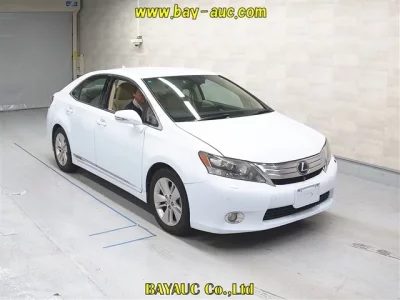 Lexus HS