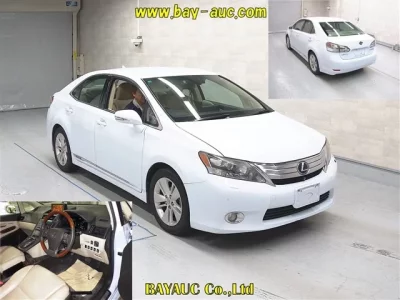 Lexus HS
