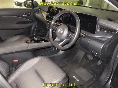 Nissan AURA