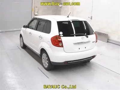 Mazda VERISA