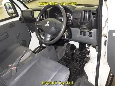 Mitsubishi MINICAB VAN