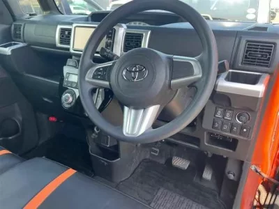 Toyota PIXIS MEGA