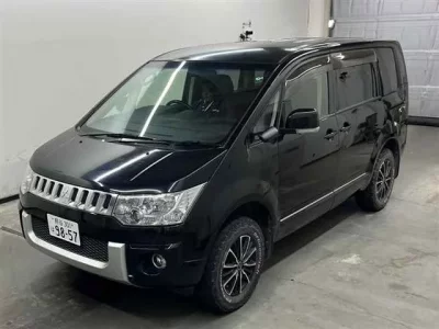 Mitsubishi DELICA D5
