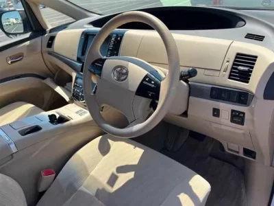 Toyota ESTIMA HYBRID