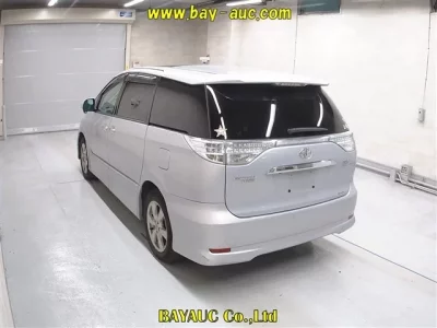 Toyota ESTIMA HYBRID