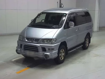 Mitsubishi DELICA