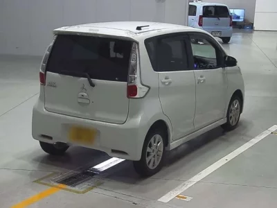 Mitsubishi EK CUSTOM