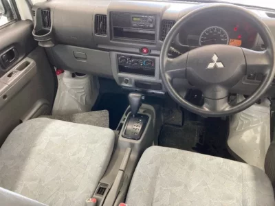 Mitsubishi MINICAB VAN