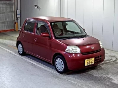 Daihatsu Esse