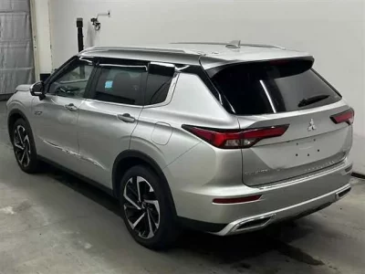 Mitsubishi OUTLANDER PHEV