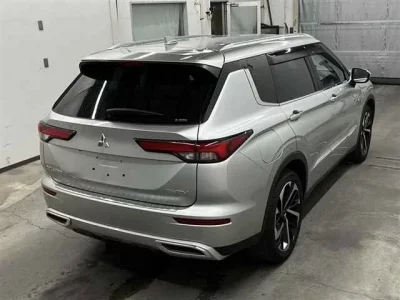 Mitsubishi OUTLANDER PHEV