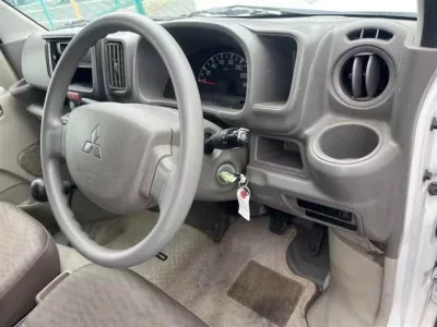 Mitsubishi MINICAB VAN