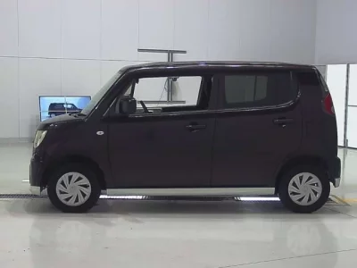 Suzuki MRWAGON