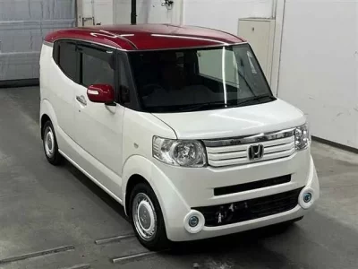Honda N BOX SLASH
