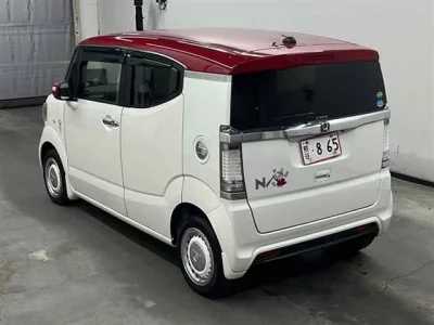 Honda N BOX SLASH