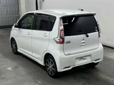 Mitsubishi EK CUSTOM