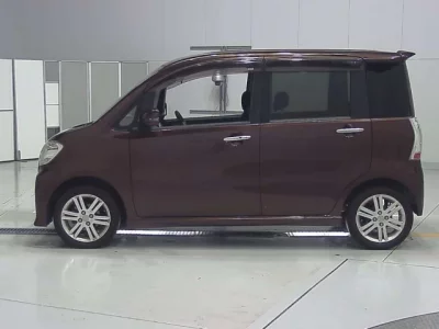 Daihatsu TANTO EXE