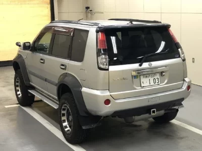 Nissan X-TRAIL