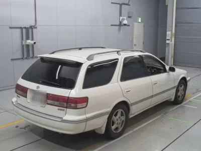 Toyota MARK2 QUALIS