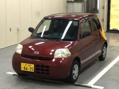 Daihatsu Esse