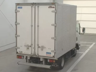 Isuzu ELF