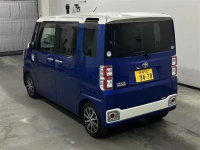 Toyota PIXIS MEGA