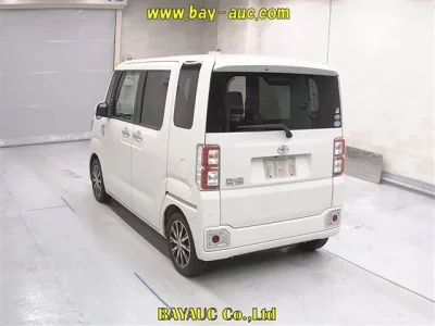 Toyota PIXIS MEGA