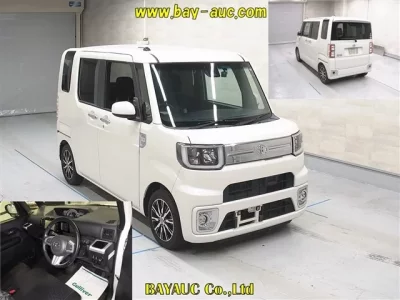 Toyota PIXIS MEGA