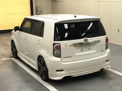 Toyota COROLLA RUMION