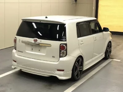 Toyota COROLLA RUMION