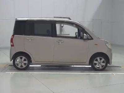 Daihatsu TANTO EXE