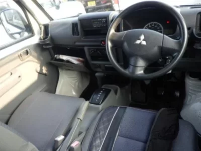Mitsubishi MINICAB VAN