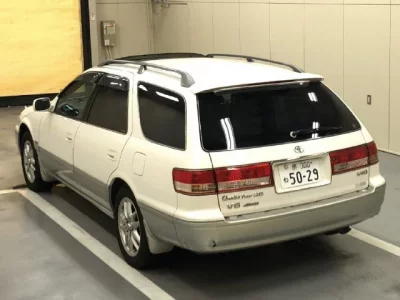 Toyota MARK2 QUALIS