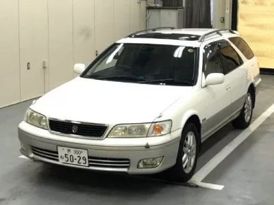 Toyota MARK2 QUALIS