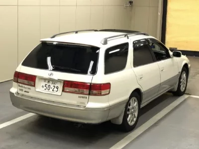 Toyota MARK2 QUALIS