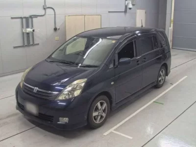 Toyota ISIS