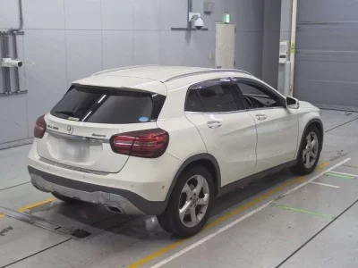 Mercedes-Benz GLA CLASS