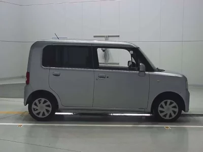 Toyota PIXIS SPACE