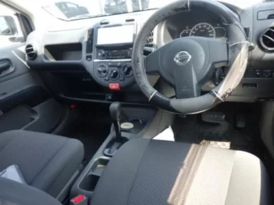 Nissan AD