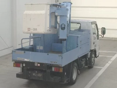 Isuzu ELF
