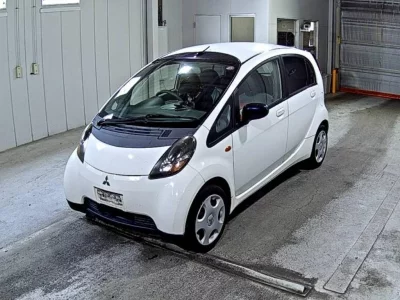 Mitsubishi I