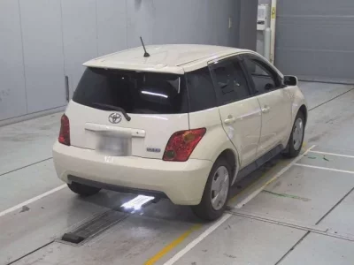 Toyota IST