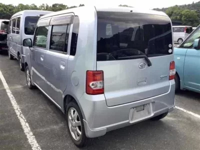 Daihatsu MOVE CONTE