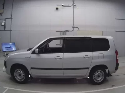 Toyota SUCCEED