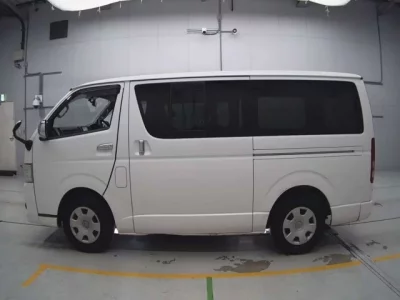 Toyota REGIUS ACE VAN