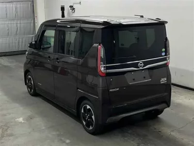 Nissan ROOX