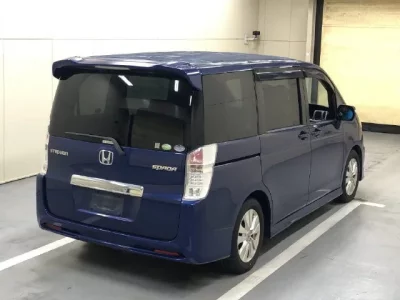 Honda STEP WAGON