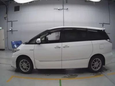 Toyota ESTIMA HYBRID