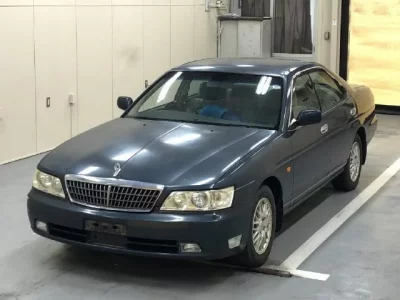 Nissan LAUREL
