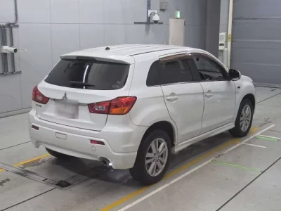 Mitsubishi RVR